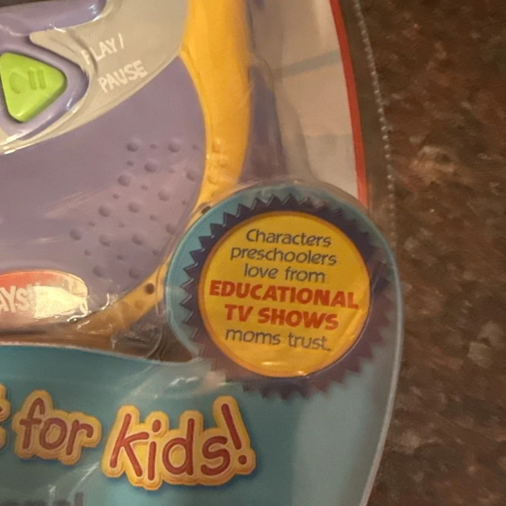 Playskool Video Now Jr Brand New Factory Sealed Video Player